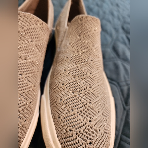 Silver BlowFish Malibu Shoes - Picture 5 of 7